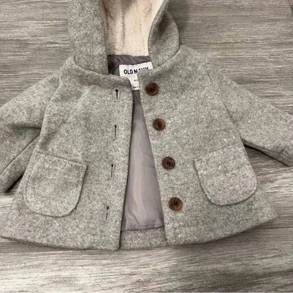 Old navy infant Pea Coat Size 0-3‎ months Gray lined hood